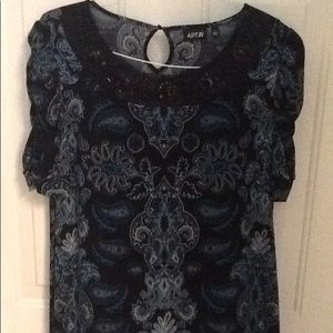 Beautiful Black and Teal tunic....size L